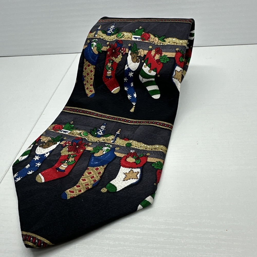 Vintage JC Penny Stockings Hung‎ On the Mantle Christmas necktie 100% Silk